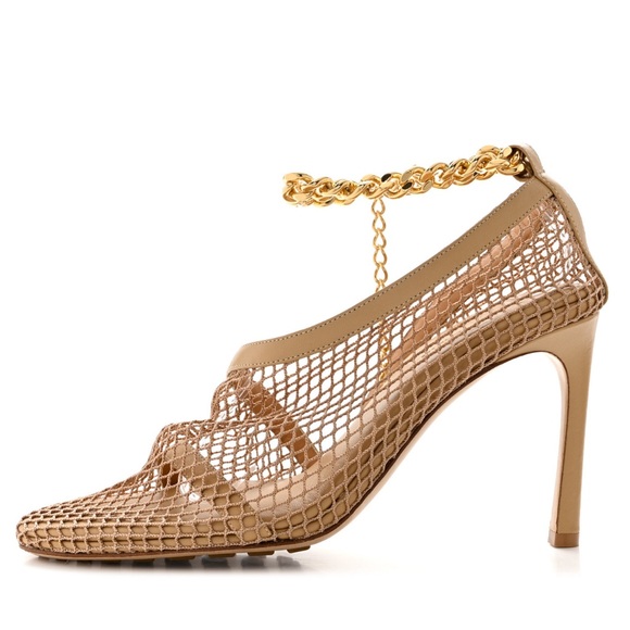 ❤️❤️ NWT BOTTEGA VENETA
Mesh Nappa Chunky Chain Sandals Beige Pony❤️❤️ - Picture 2 of 8